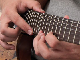 Guitar basics: Tapping
